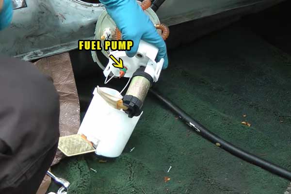 defective fuel pump in car